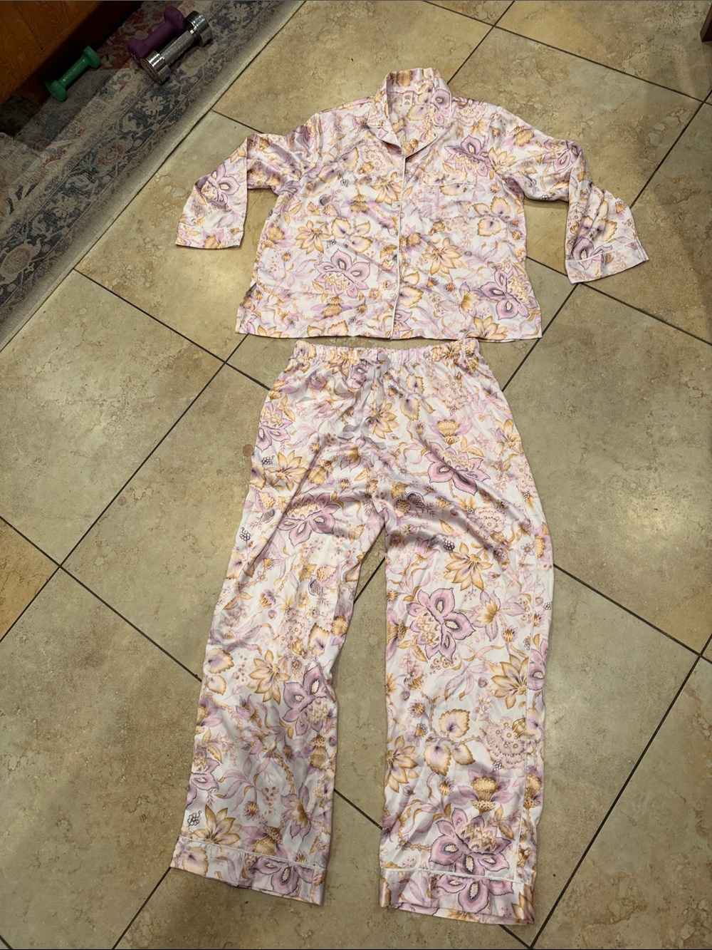 Victoria's Secret Floral Satin Button-Up Shirt - Pale Pink & Gold size M